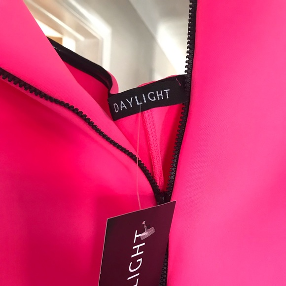 NEON PINK NEOPRENE SCUBA DRESS 🎀 - Picture 5 of 14